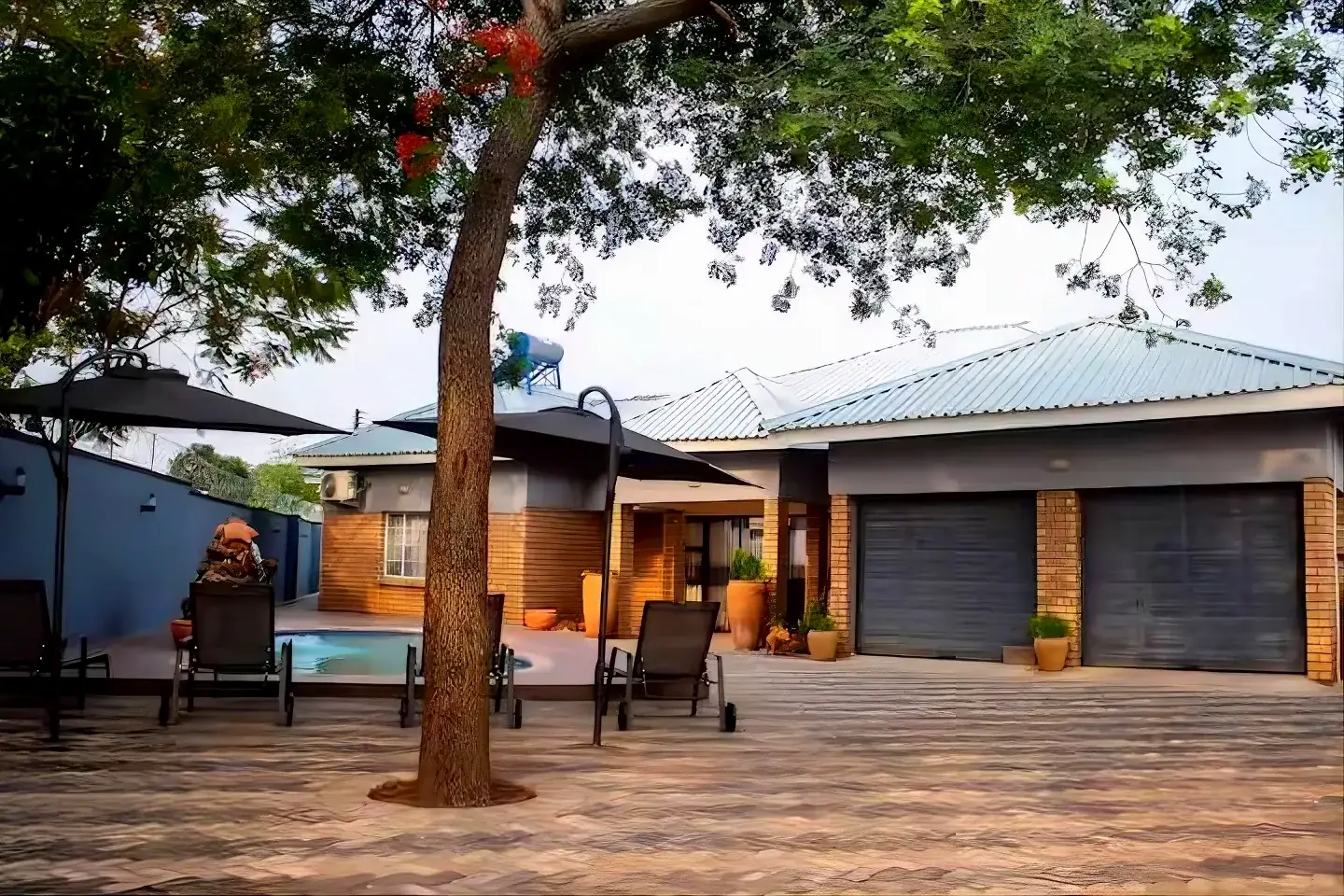 Chitova's Guesthouse exterior